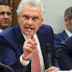 Caiado acusa Dino de agir como ‘imperador do Brasil’ e amplia ataques a Lula e Flávio