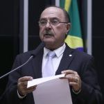 Disputa por espaço não gerou crise nas candidatura da base ao Senado, afirma Zacharias Calil