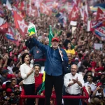 Datafolha projeta reeleição de Lula em virada sobre Flávio Bolsonaro